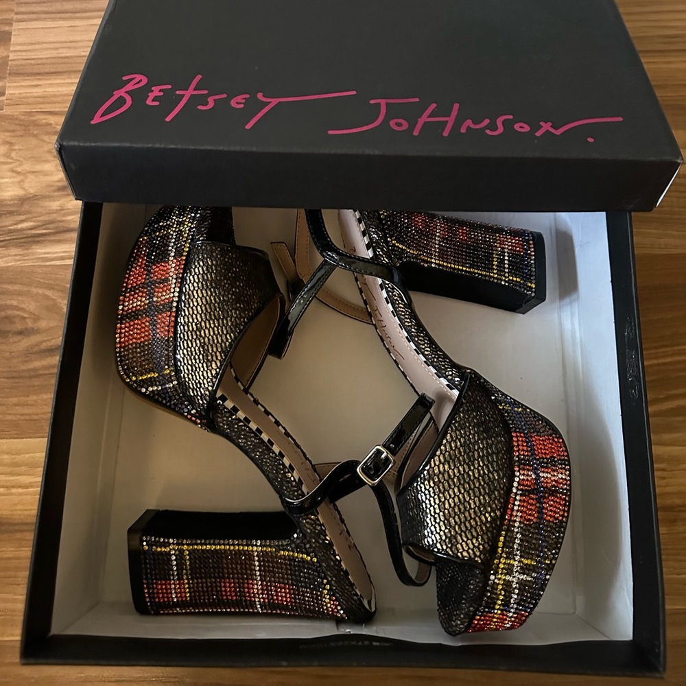 Betsey Johnson disco heels size 7